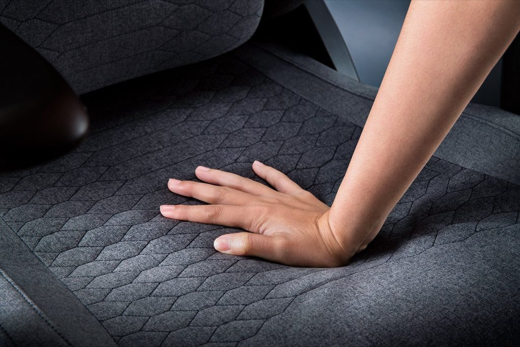 Razer-Iskur-V2-Dark-Gray-Fabric-4-1024x683